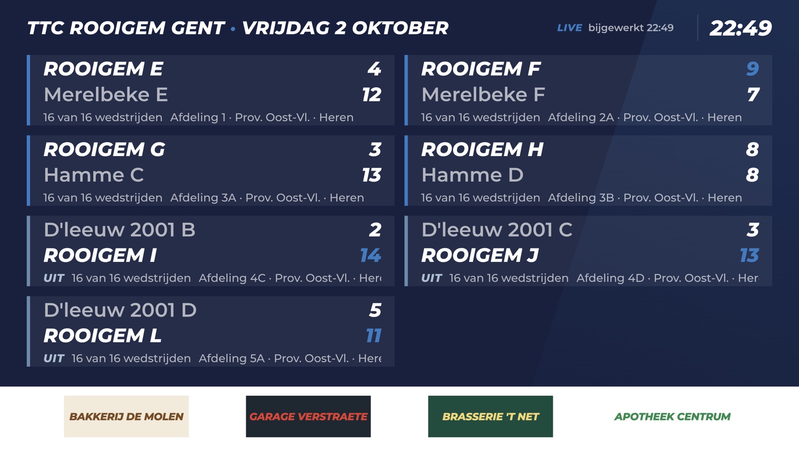 Live standen met onderaan een strook met sponsorlogo's